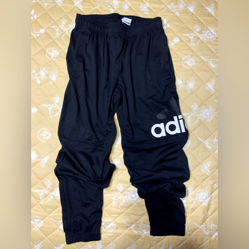 Adidas Mens Training Pants Size small Black ESS Logo T P SJ 2 Pockets New LBB76